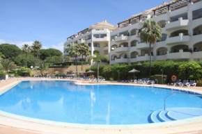 Hacienda Playa Elviria 300 m playa,jardin , 2 hab ,MARBELLA, Marbella